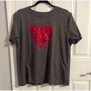 Women's L Gray Red Heart Graphic Print T-Shirt Crew Neck Short Sleeve Jersey